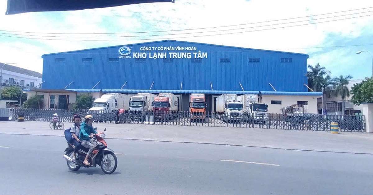 Cổng xếp nhôm - Kho lạnh TT Đồng Tháp